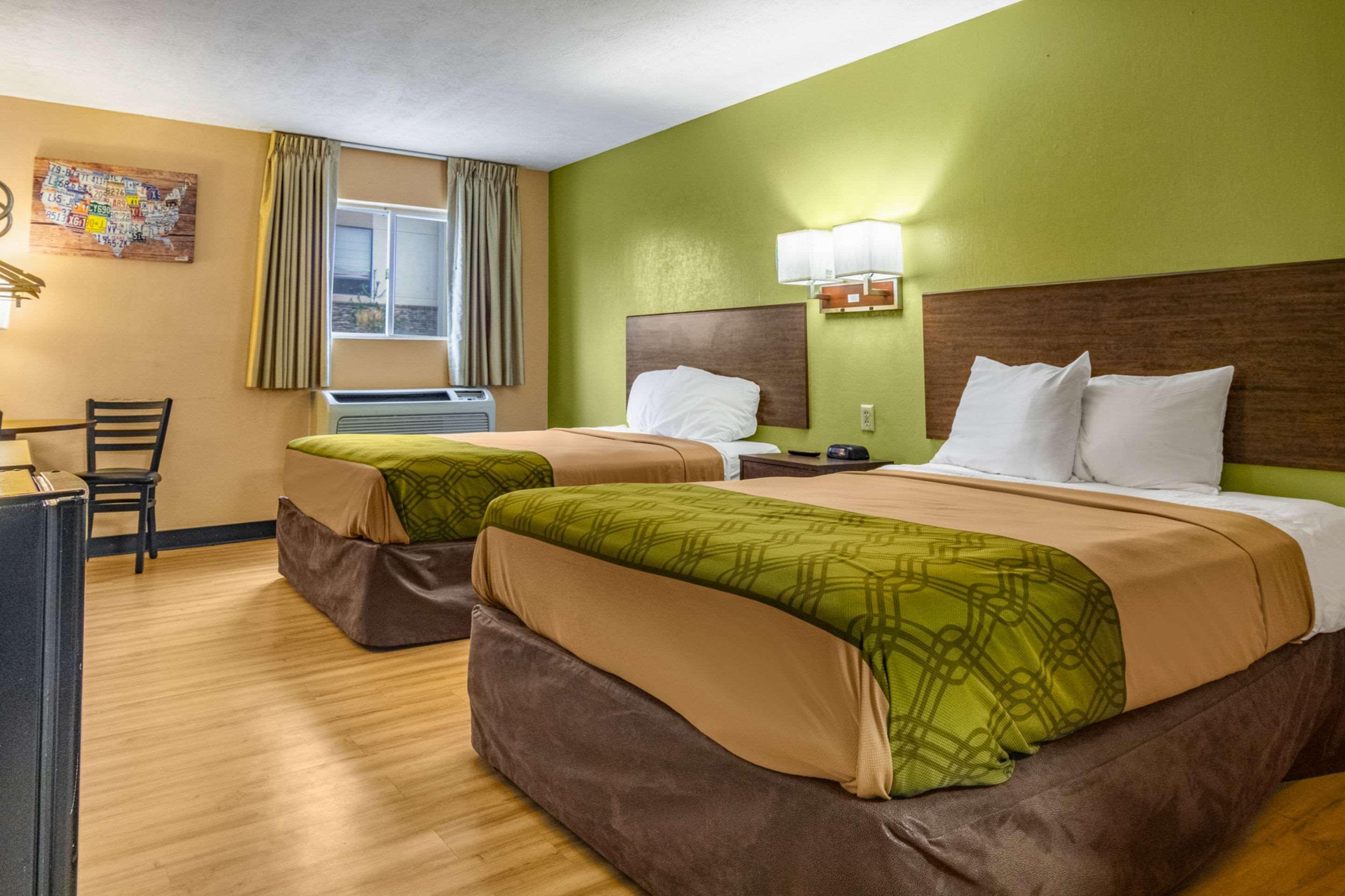 Econo Lodge Kent Eksteriør bilde