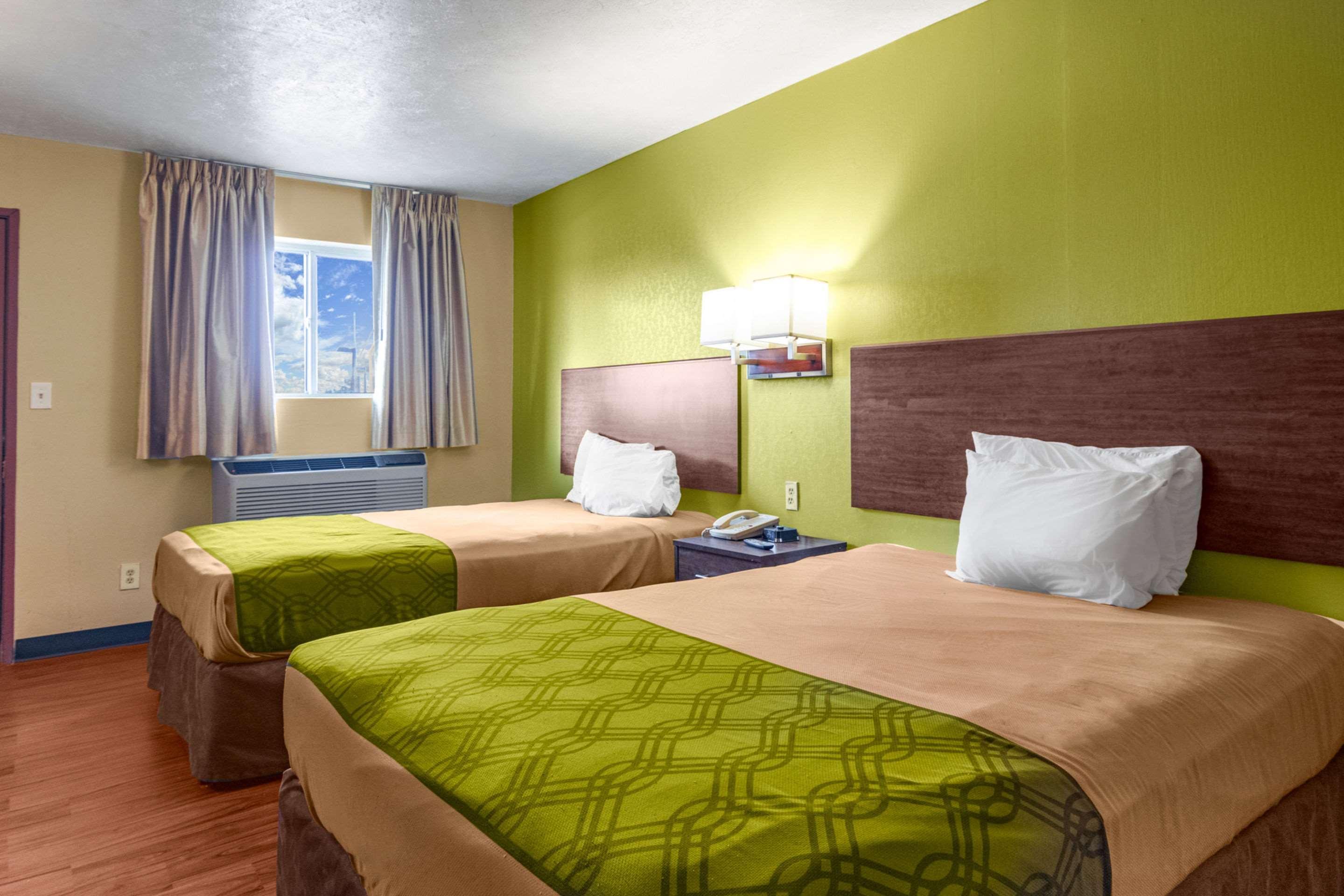 Econo Lodge Kent Eksteriør bilde