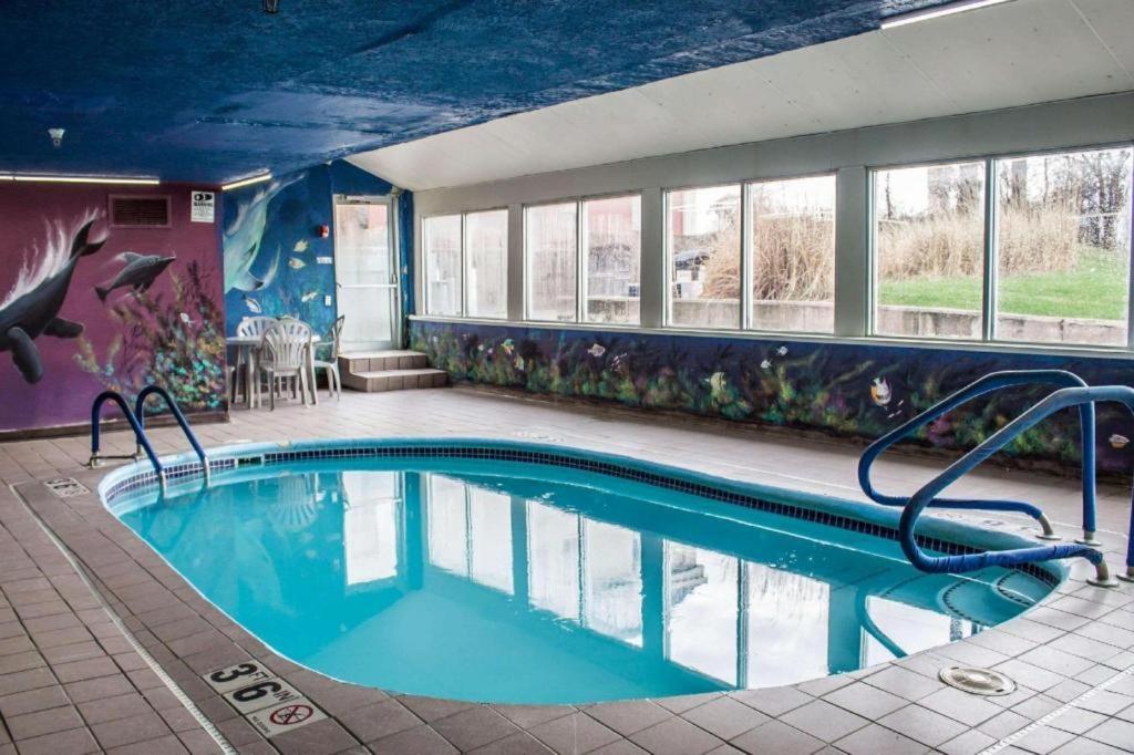 Econo Lodge Kent Eksteriør bilde